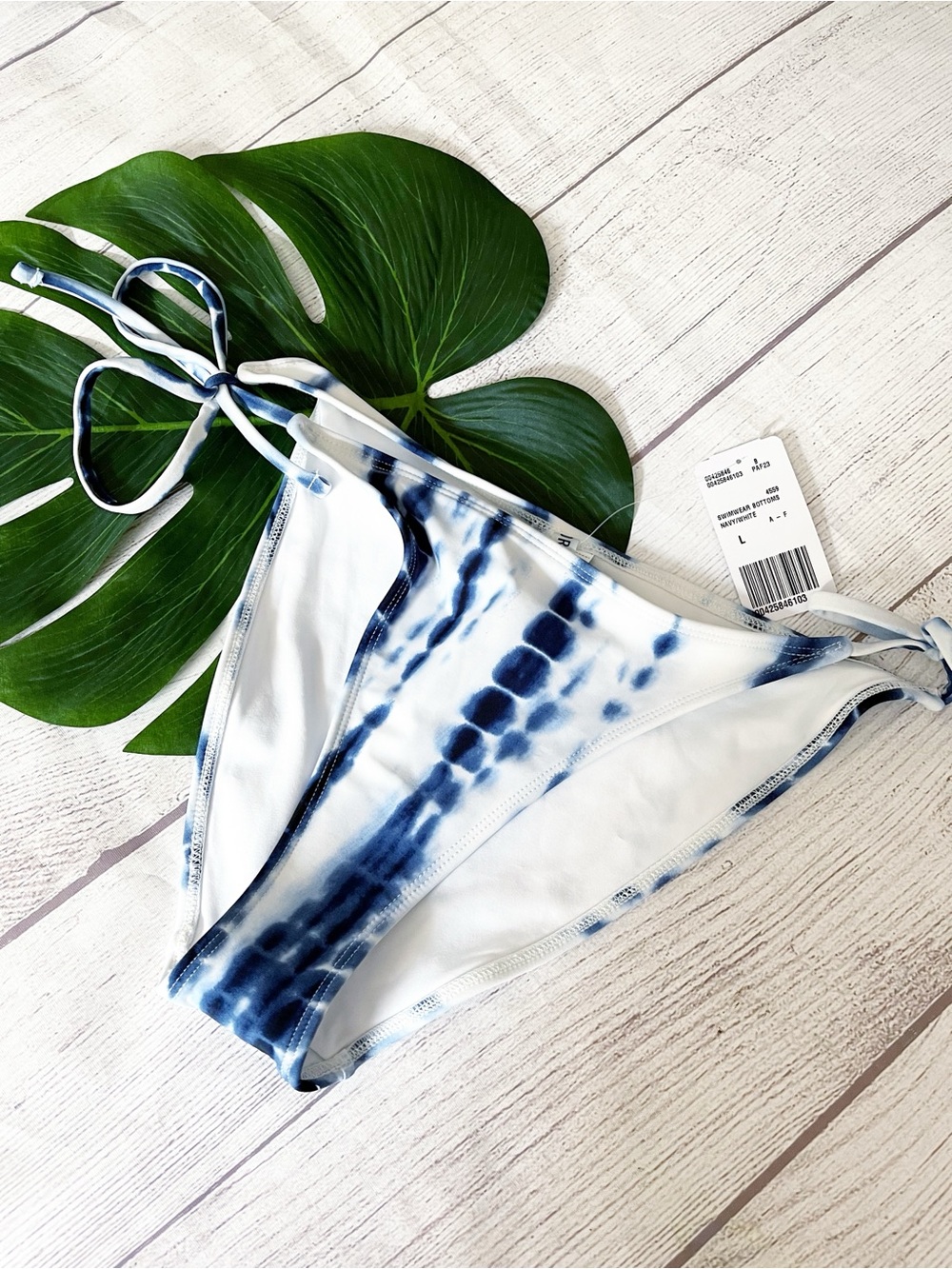 Forever 21 blue tie dye bikini bottoms
